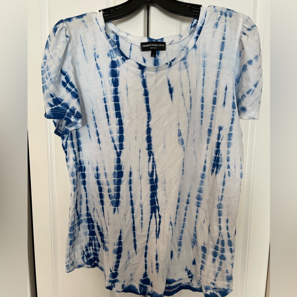 LIKE NEW Generation Love T-Shirt- Size Large